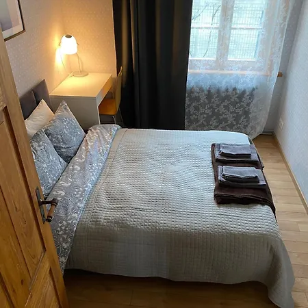 Semesterbostad Cozy House With Fireplace *